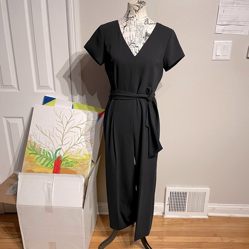 NWOT Club Monaco Wide Straight pants Crop Tee short sleeve Belt Tie 8 one piece